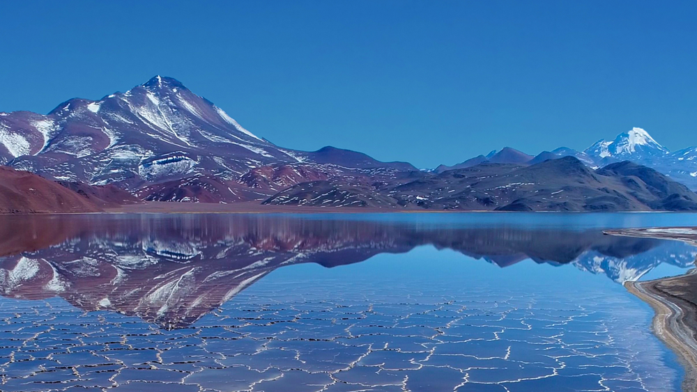 紫金矿业半年归母净利润超126亿元 同比大增90%